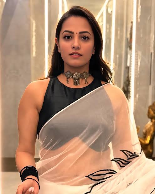 Anitha Hassanandani Tamil